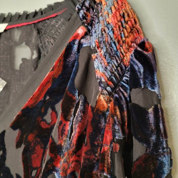 NWT Sundance Burnout Velvet Top Womens Size M Petite Dark Floral Rose Black Goth - Picture 5 of 13